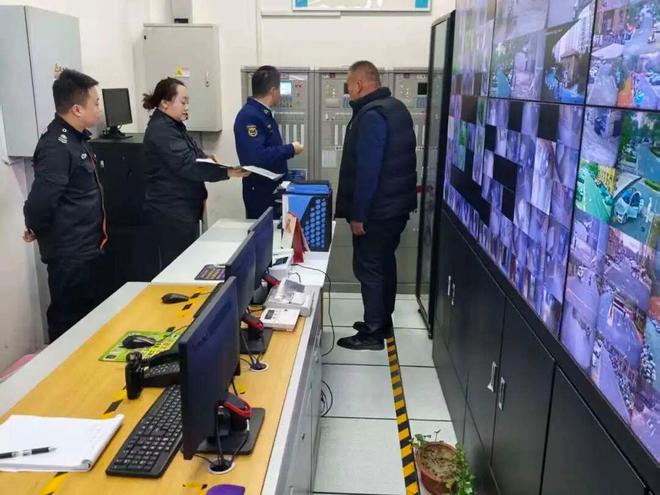 宝山区房管局开展住宅小区专项联合检查
